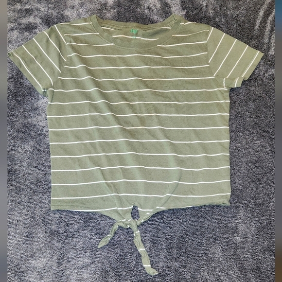 Olive green crop top - Picture 1 of 3